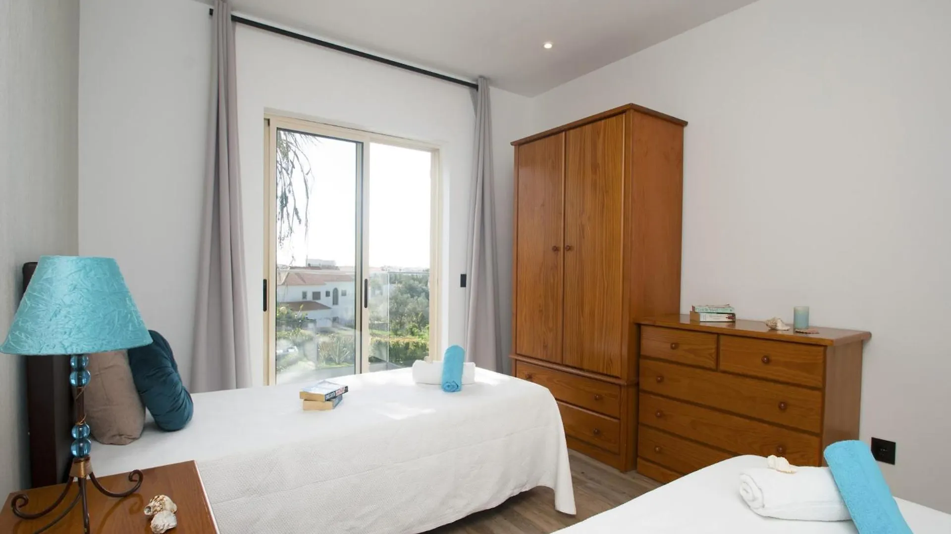 Villa With Heatable Pool Albufeira