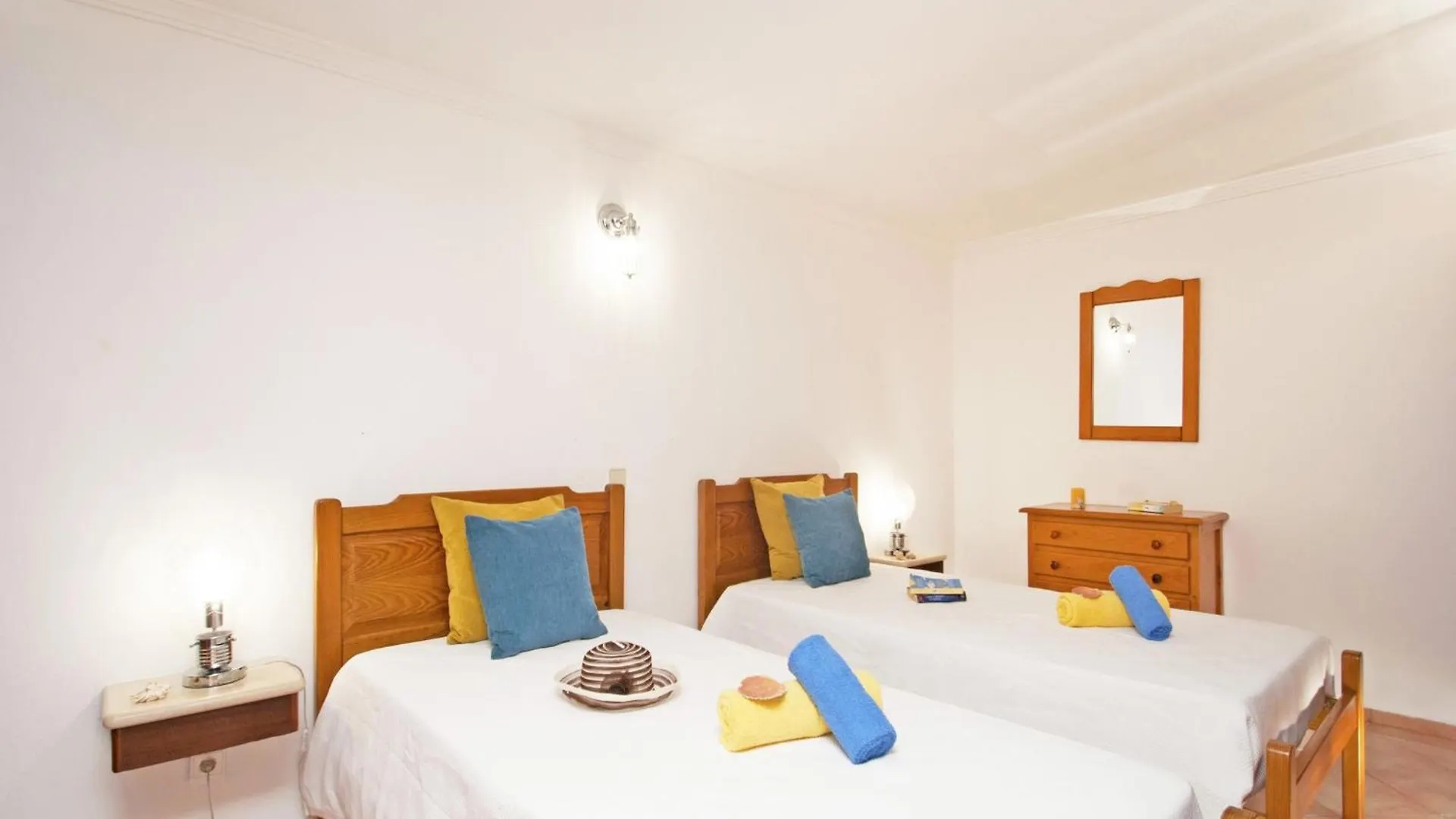 Villa With Heatable Pool Albufeira