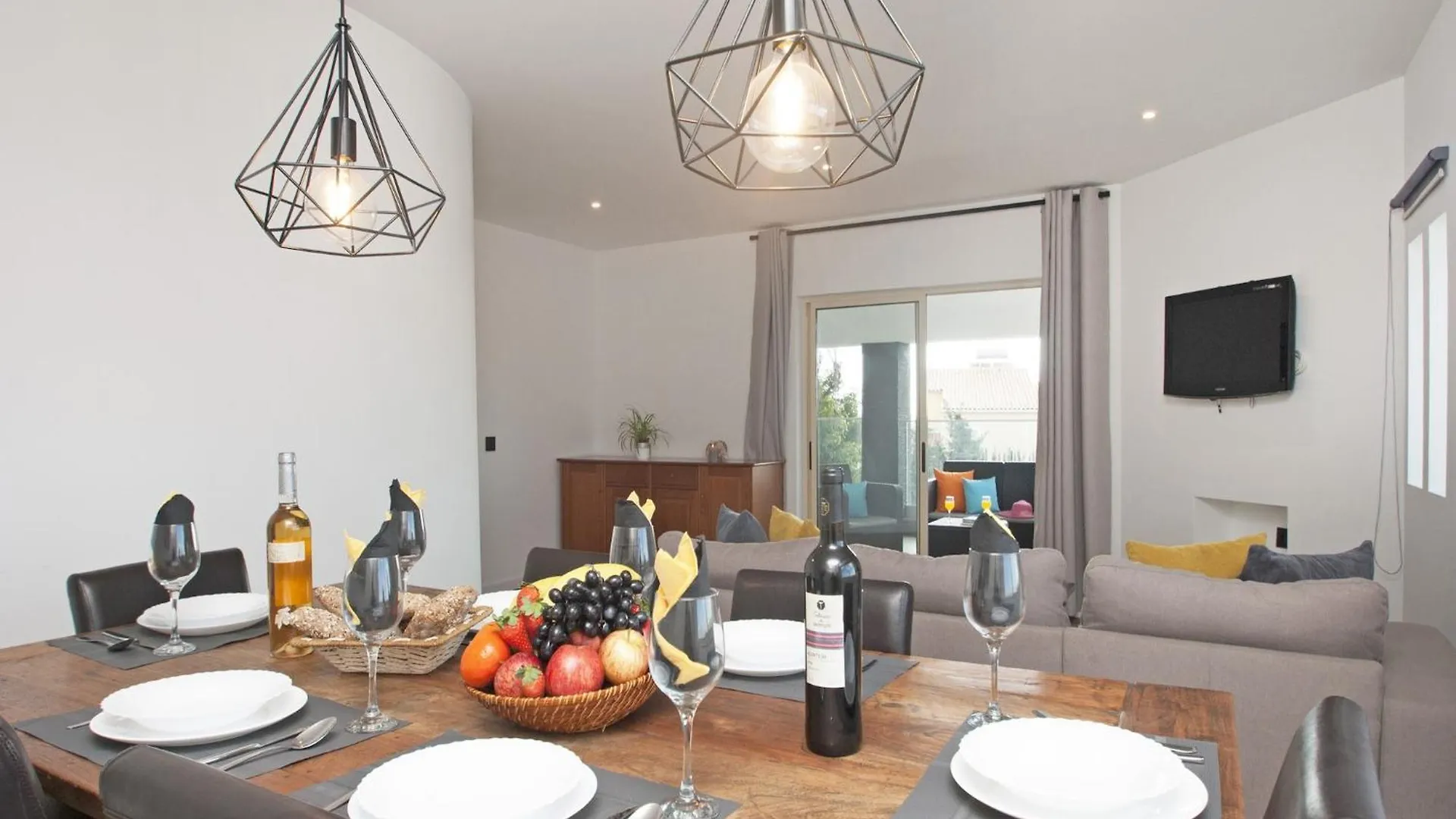 Villa With Heatable Pool Albufeira