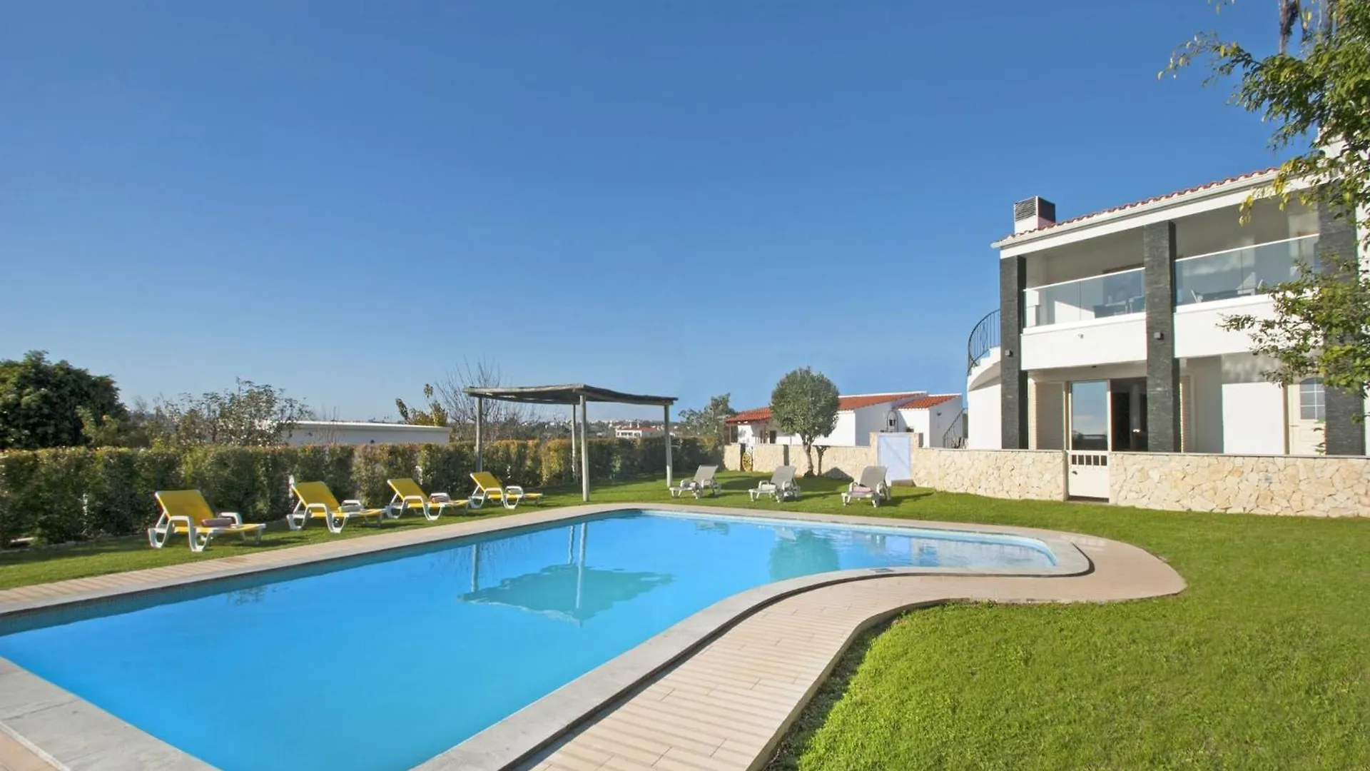 Villa With Heatable Pool Albufeira